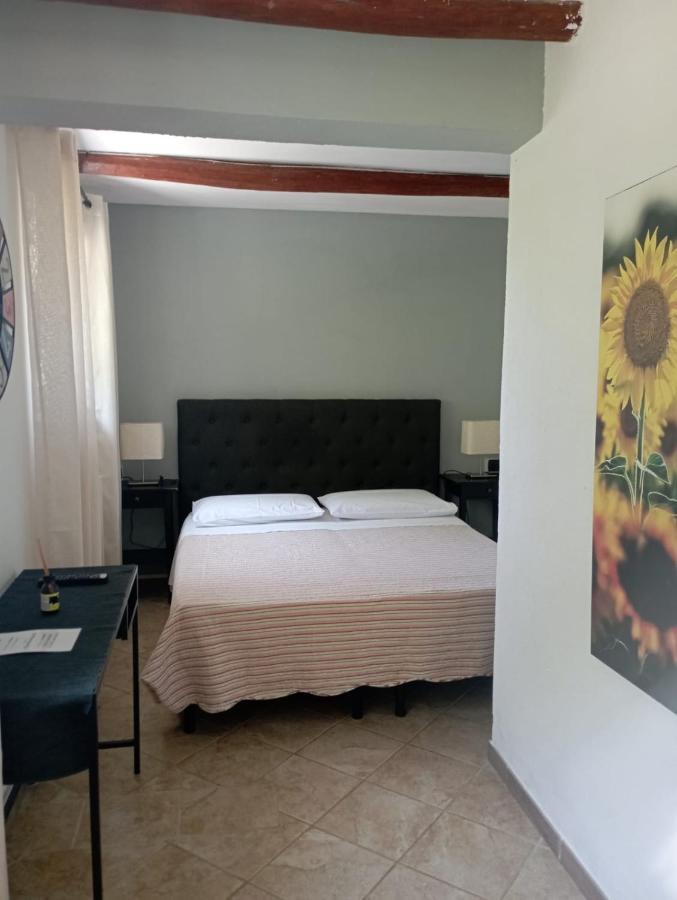 Il Girasole Panzió Semorile Kültér fotó